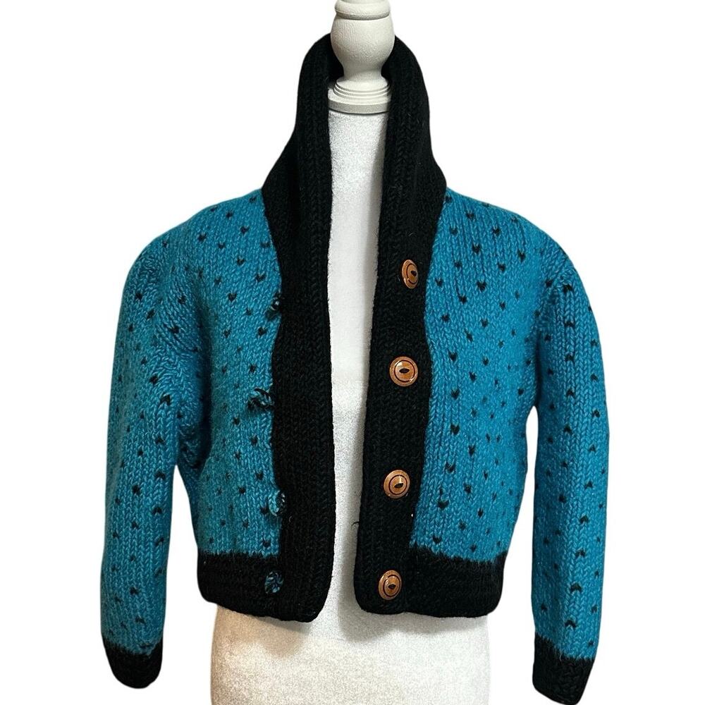 Vintage hand knit wool cropped cardigan - Picture 2 of 6